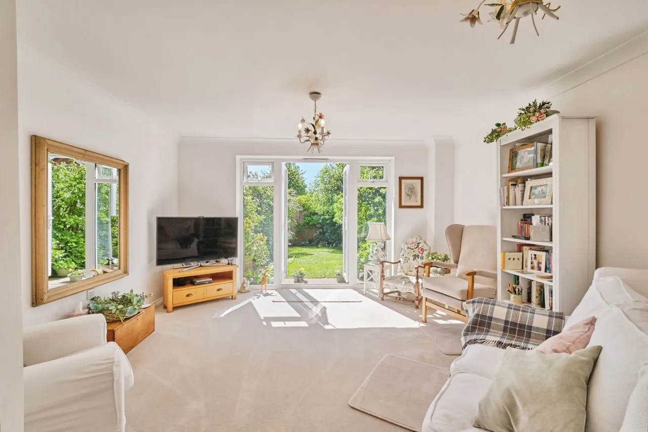 Mary Slater Road, Lichfield, WS13, photo 2
