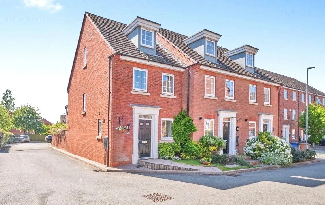 3 bed house for sale, Mary Slater Road, Lichfield, WS13
