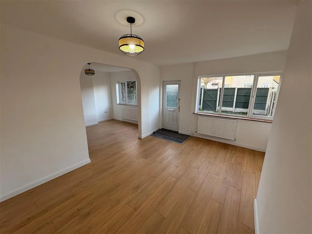 The Crescent, Woodlands, DN6, photo 5