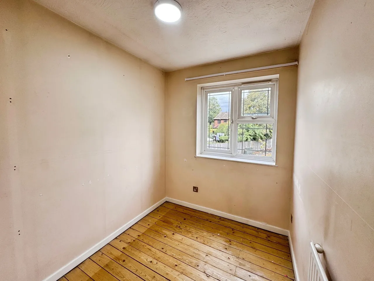 Larch Way, Farnborough, Hampshire, GU14 0QN, photo 11