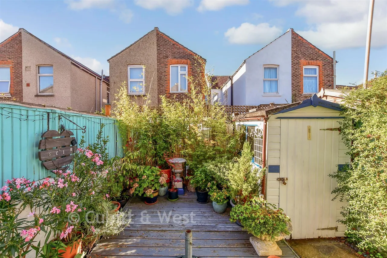 Mafeking Road, Southsea, PO4, photo 14