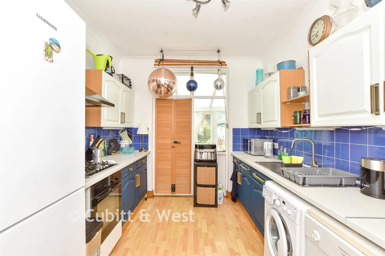 Mafeking Road, Southsea, PO4, photo 7