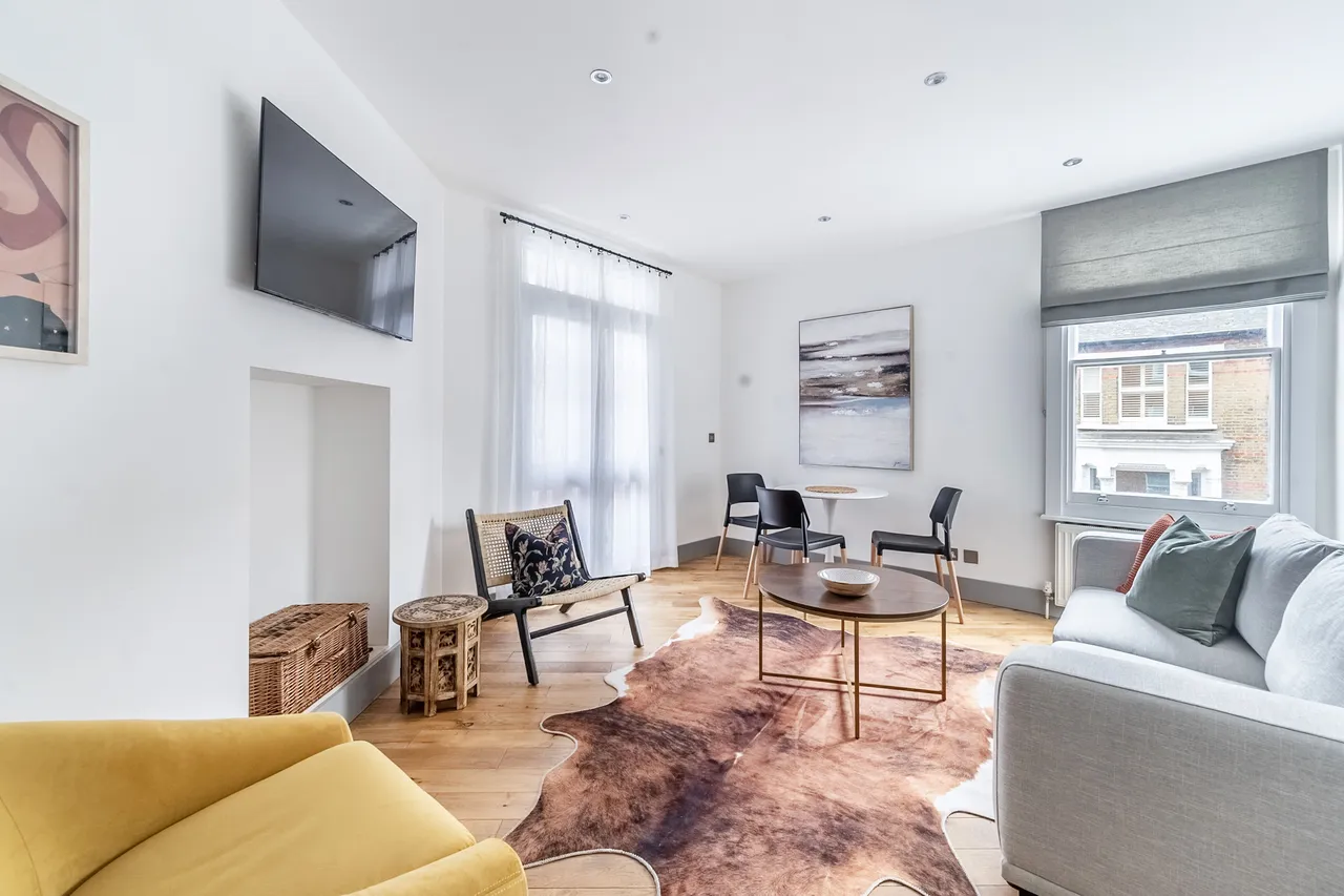 2 bed flat to rent — Flat B Cremorne Mansions, 39 Cremorne Road, London