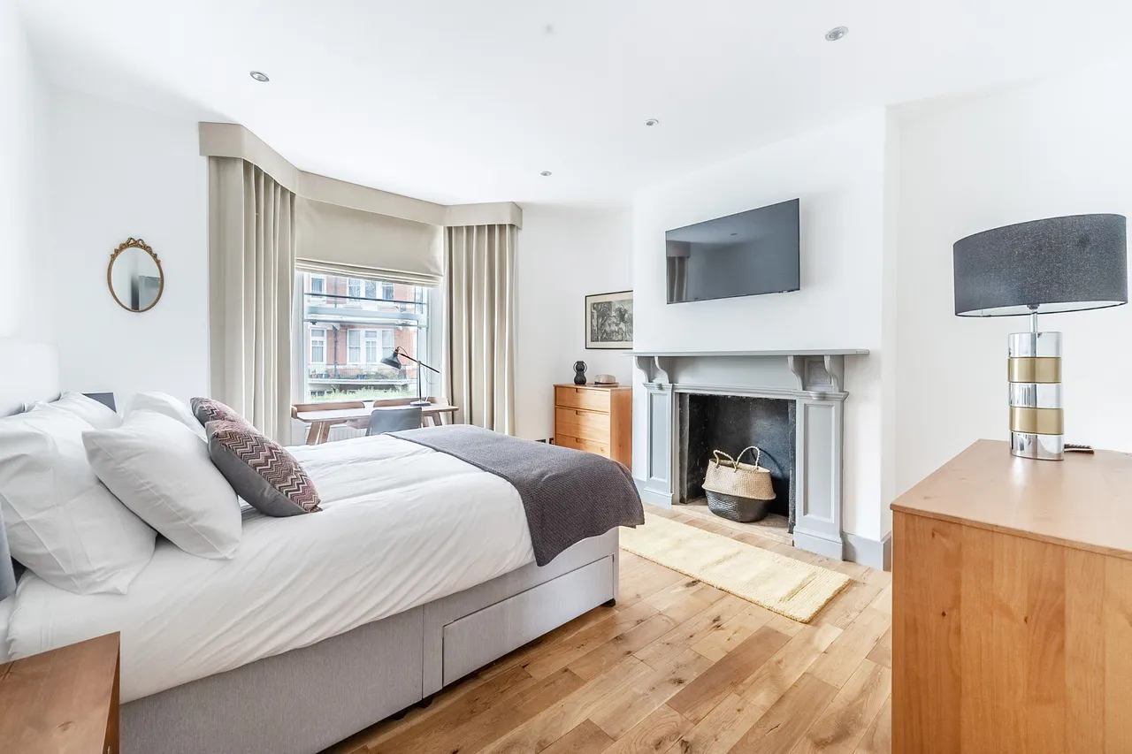 Flat B Cremorne Mansions, 39 Cremorne Road, London, photo 3