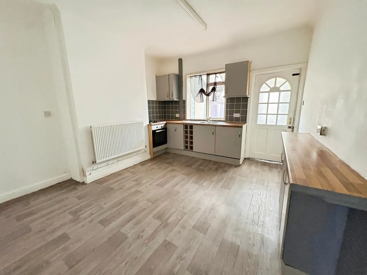 Barnsley Road, Goldthorpe, S63, photo 6
