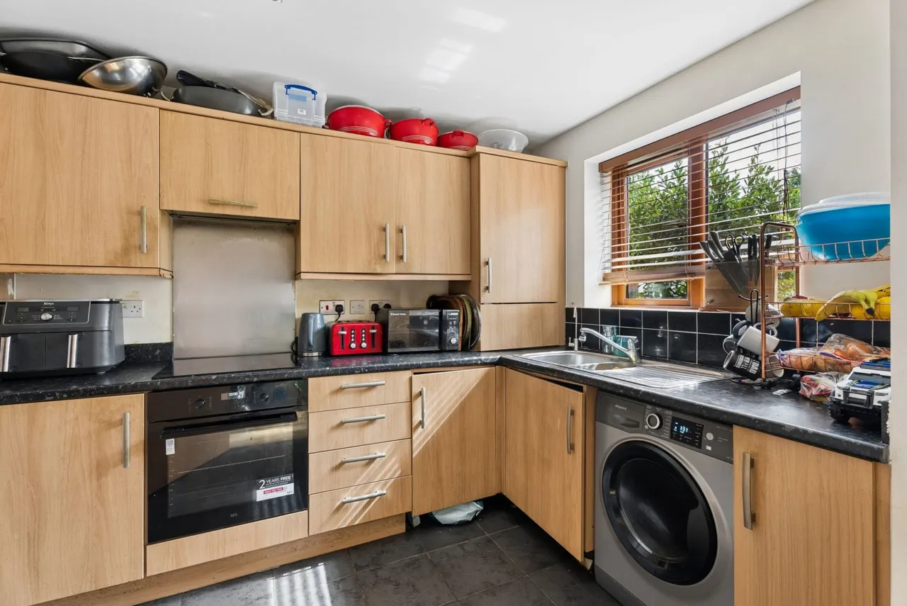 John North Close, High Wycombe, HP11, photo 2