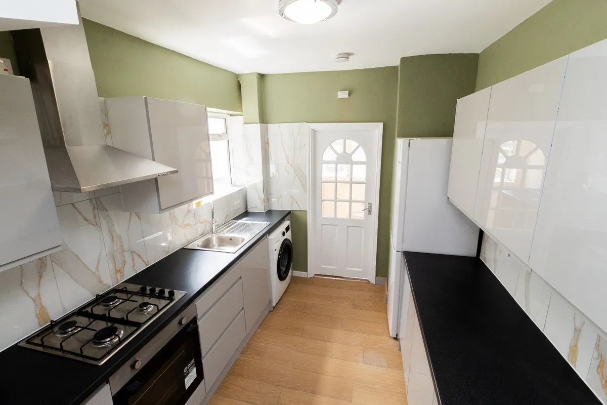 St. James Gardens, Wembley, HA0, photo 5
