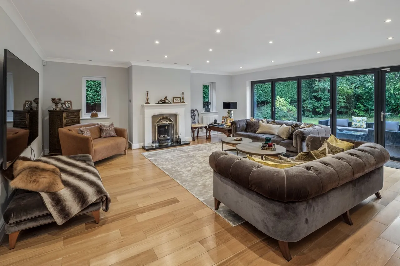 The Paddocks, Hale Barns, WA15, photo 6