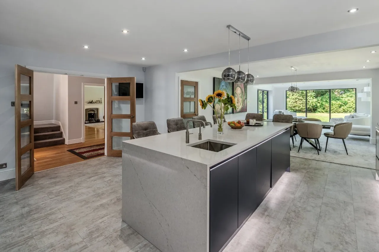 The Paddocks, Hale Barns, WA15, photo 9