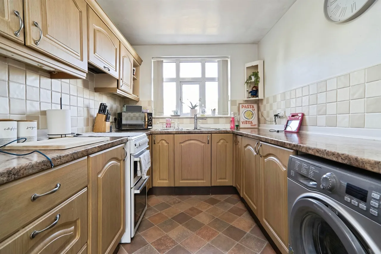 Goose Cote Lane, Oakworth, Keighley, photo 8