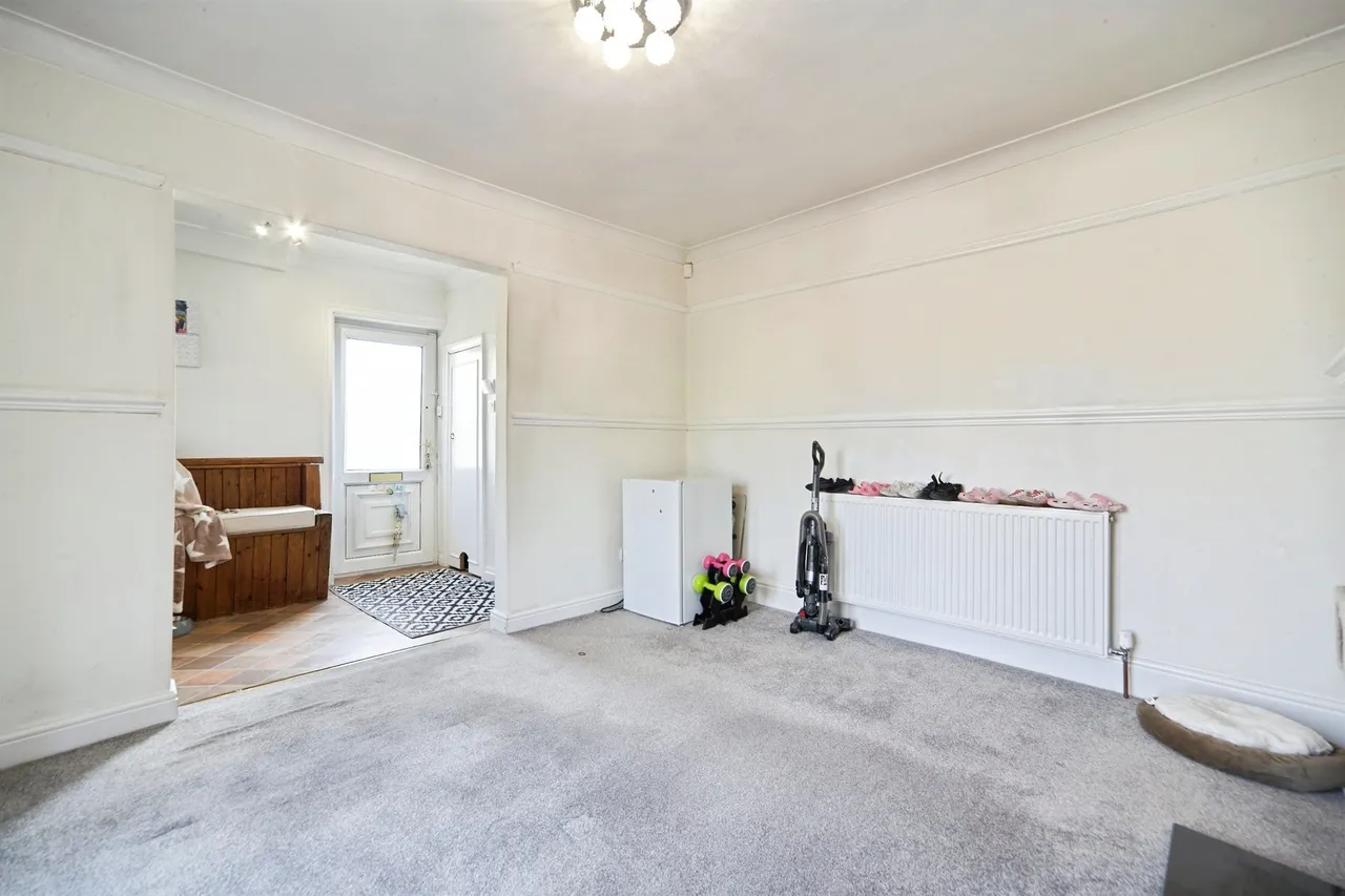 Goose Cote Lane, Oakworth, Keighley, photo 6