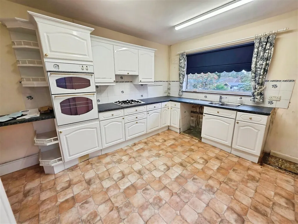 Tollgate Road, Salisbury, SP1, photo 3