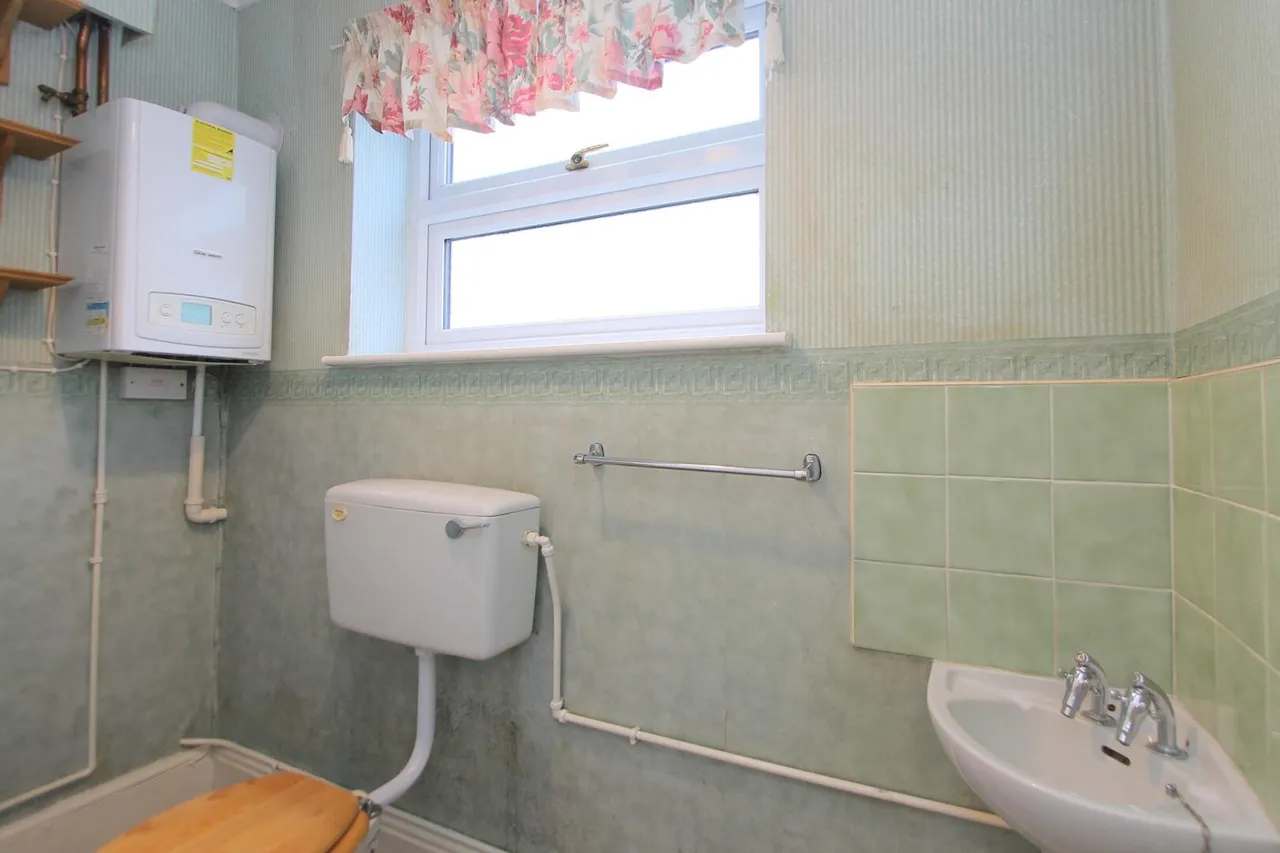 Wollaston Road, Stourton, photo 11