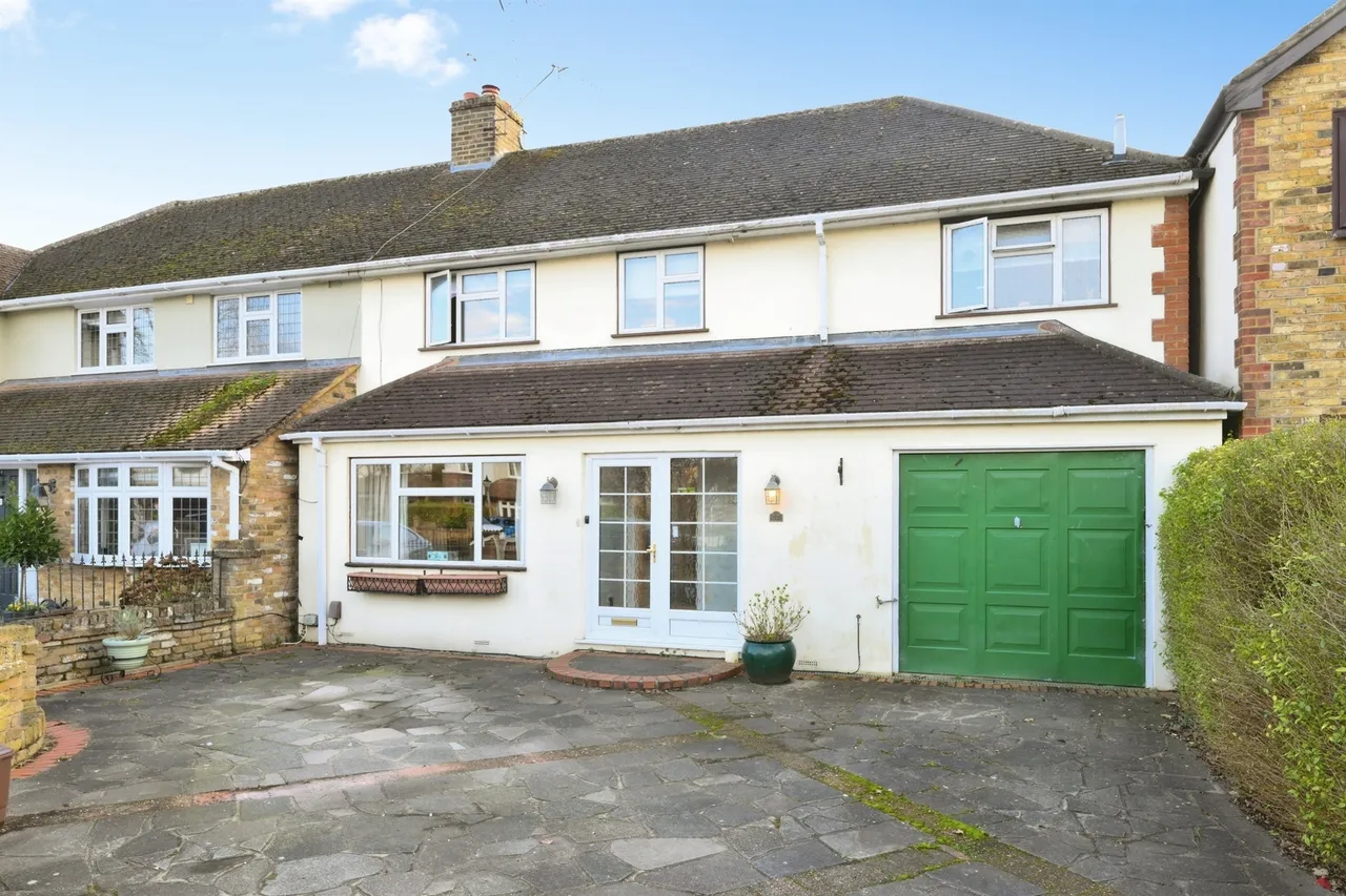 4 bed house for sale — St. Margarets Road, Stanstead Abbotts, Ware