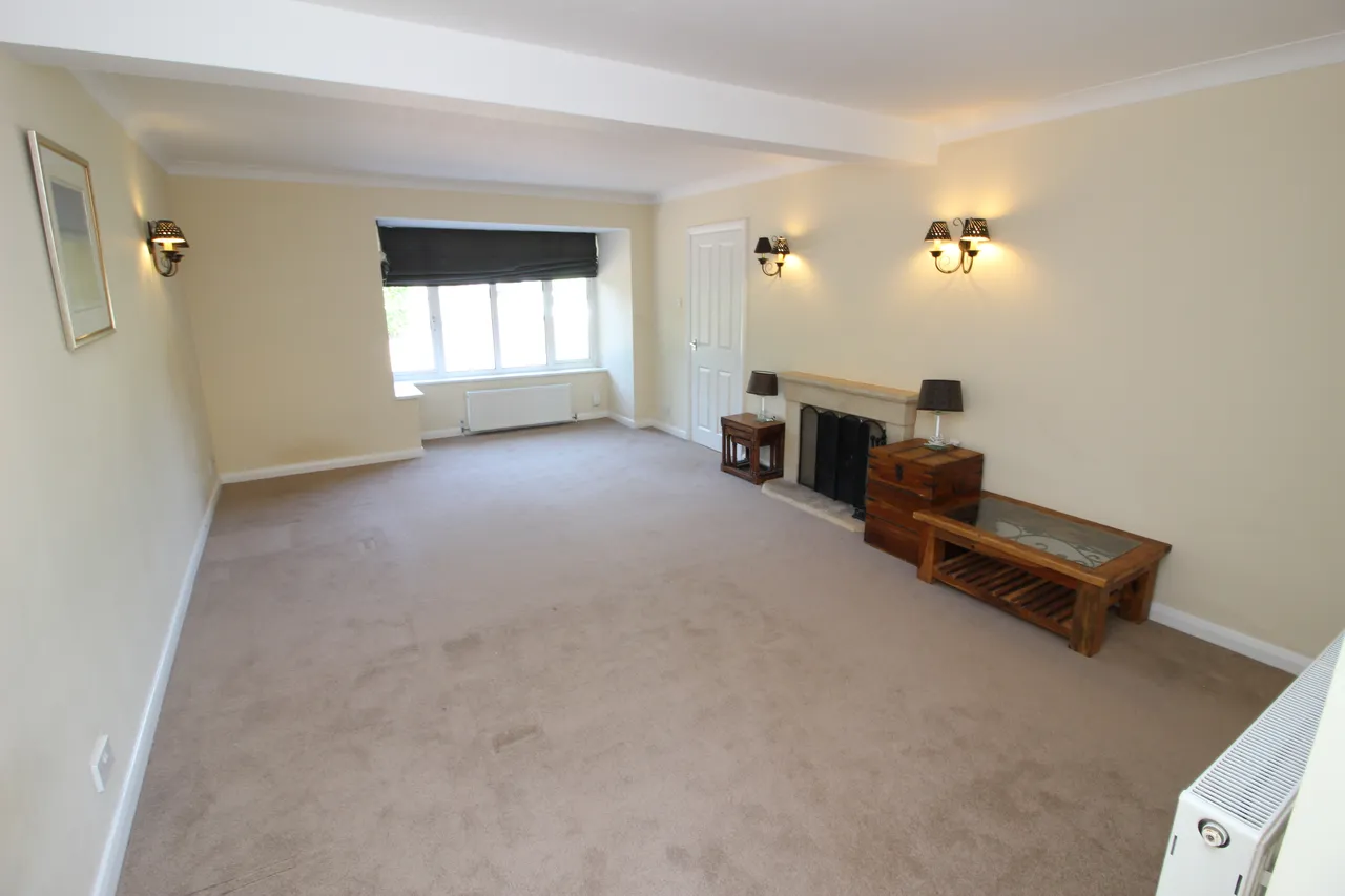 Worcester Gardens, Worcester Park, KT4, photo 3