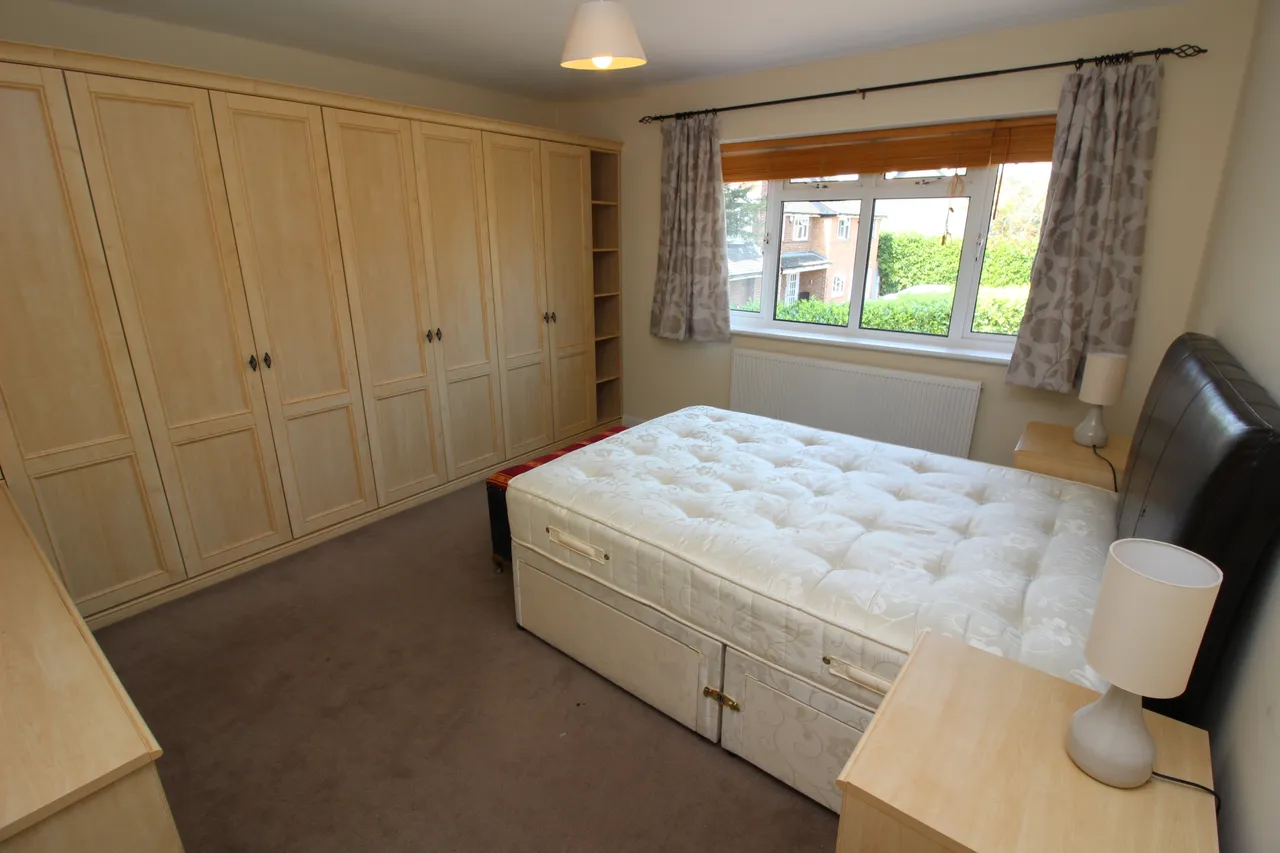 Worcester Gardens, Worcester Park, KT4, photo 8