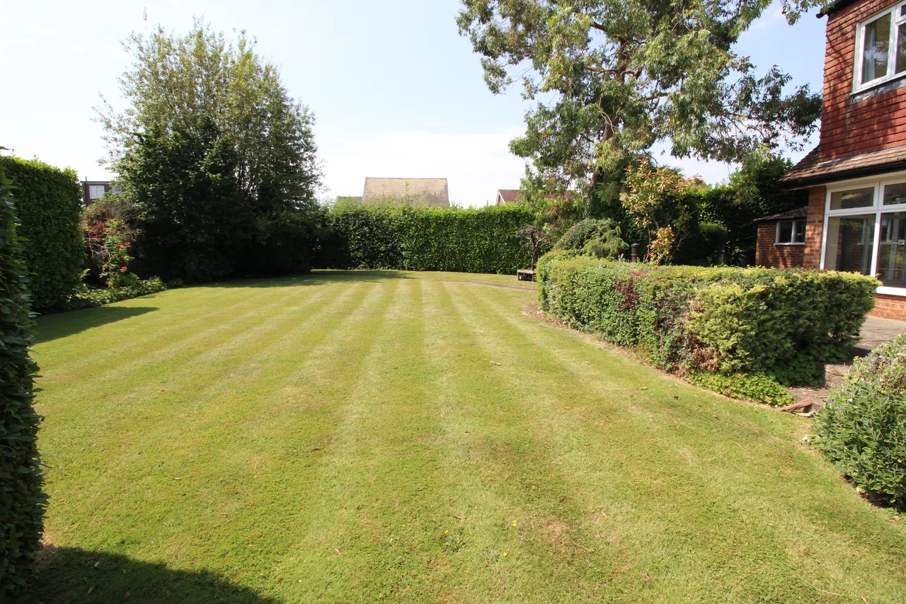 Worcester Gardens, Worcester Park, KT4, photo 14