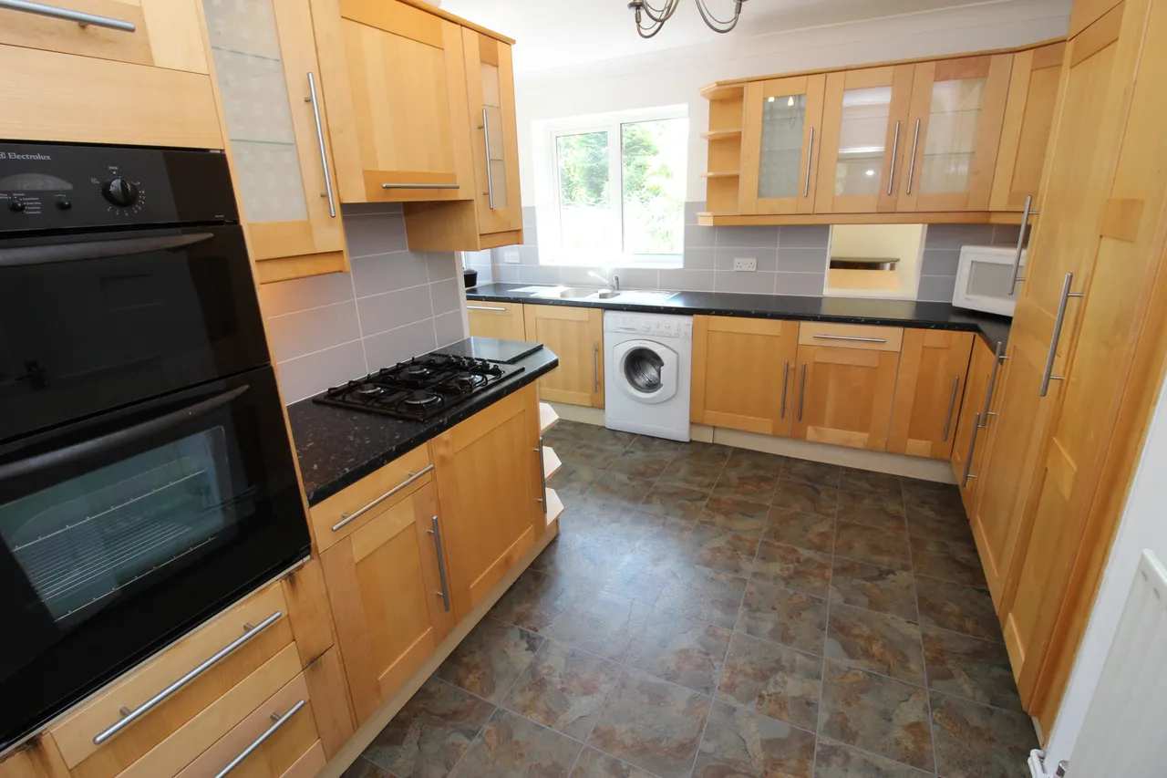 Worcester Gardens, Worcester Park, KT4, photo 6