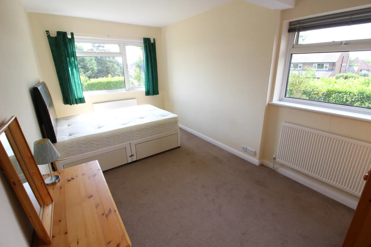 Worcester Gardens, Worcester Park, KT4, photo 9