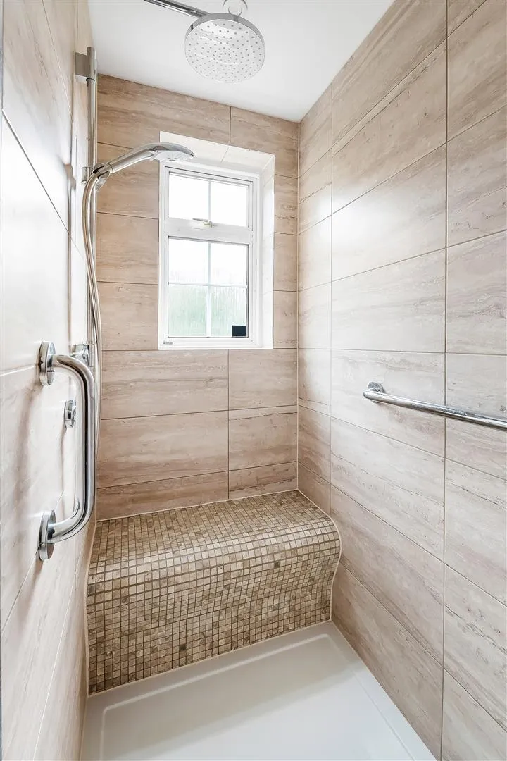 The Mount, Fetcham, KT22, photo 19