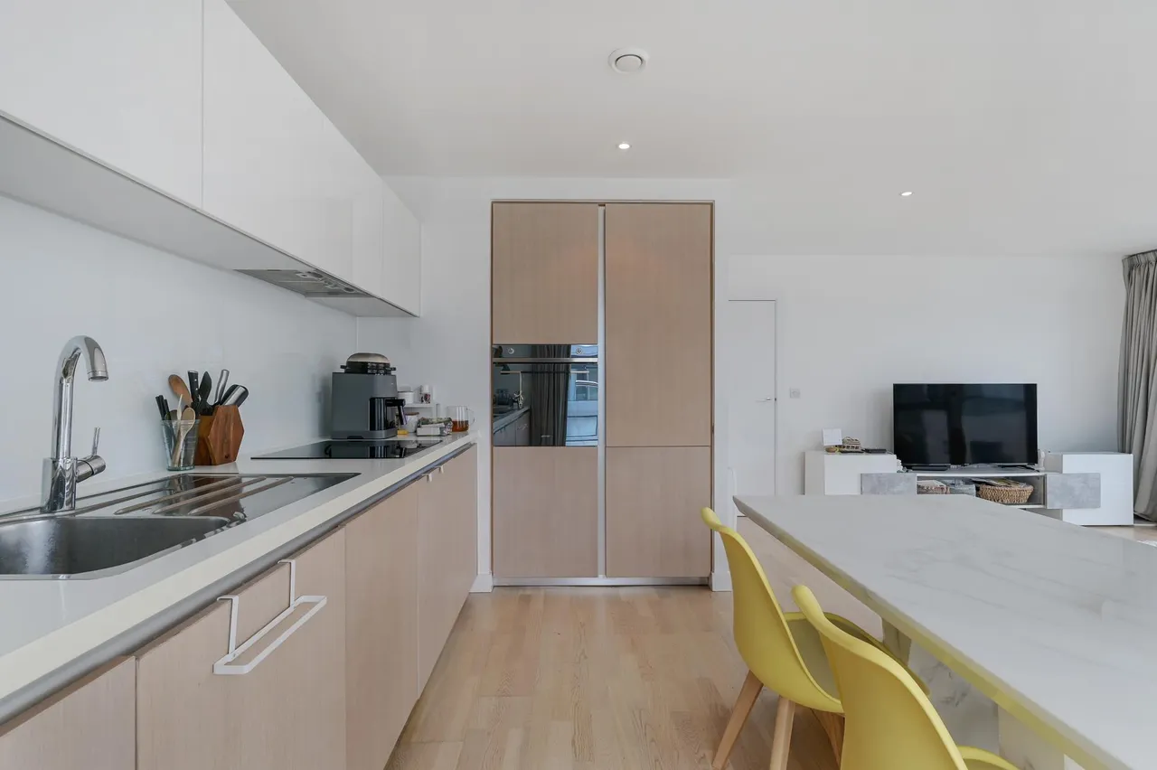 Aitons House, Kew Bridge, TW8, photo 4