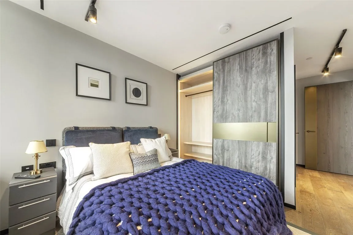 Hewett Street, Shoreditch, photo 16