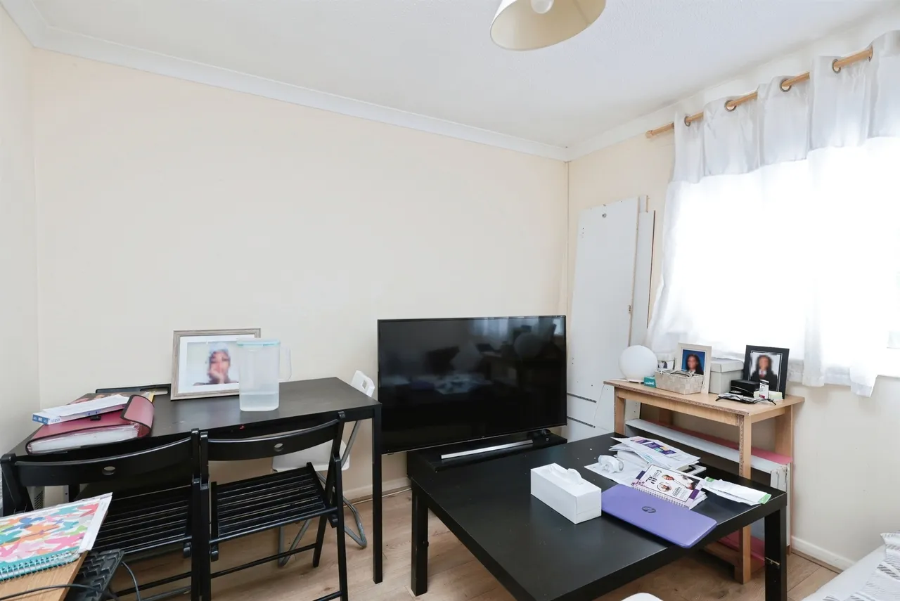 Abercromby Avenue, High Wycombe, HP12, photo 6