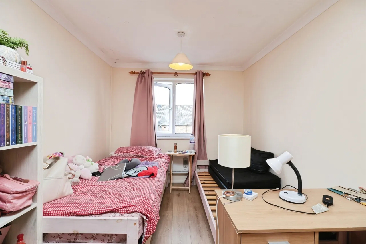 Abercromby Avenue, High Wycombe, HP12, photo 8