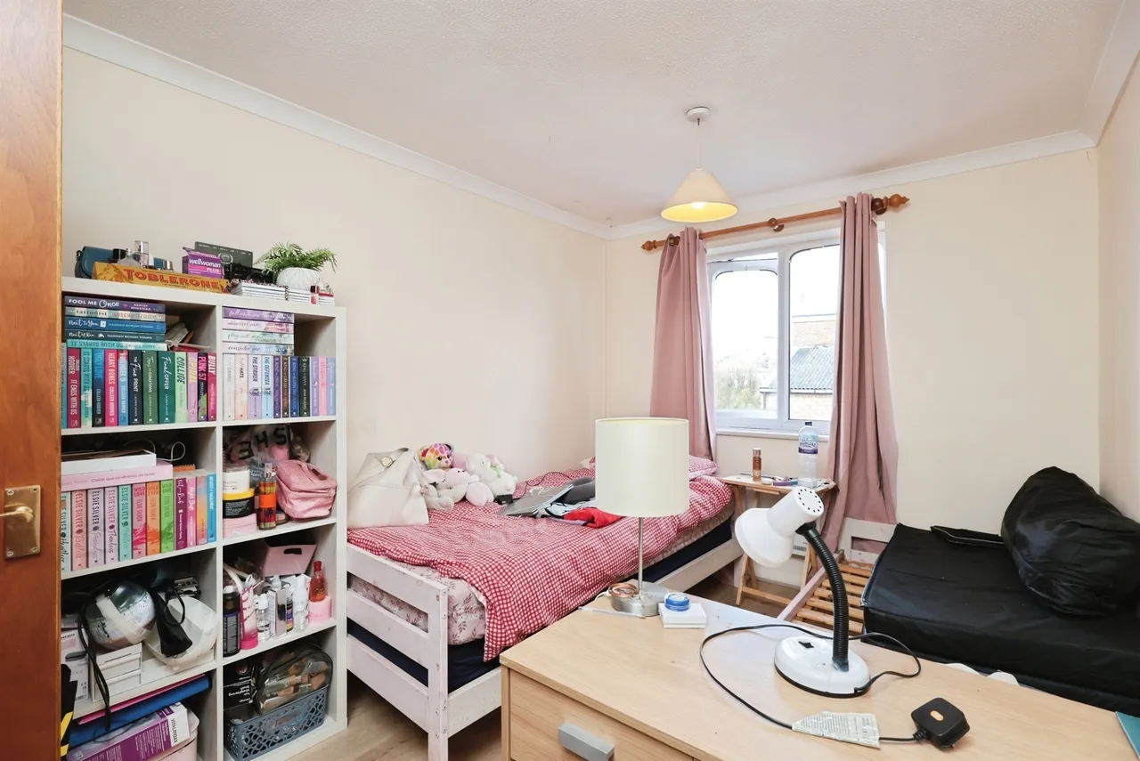 Abercromby Avenue, High Wycombe, HP12, photo 14