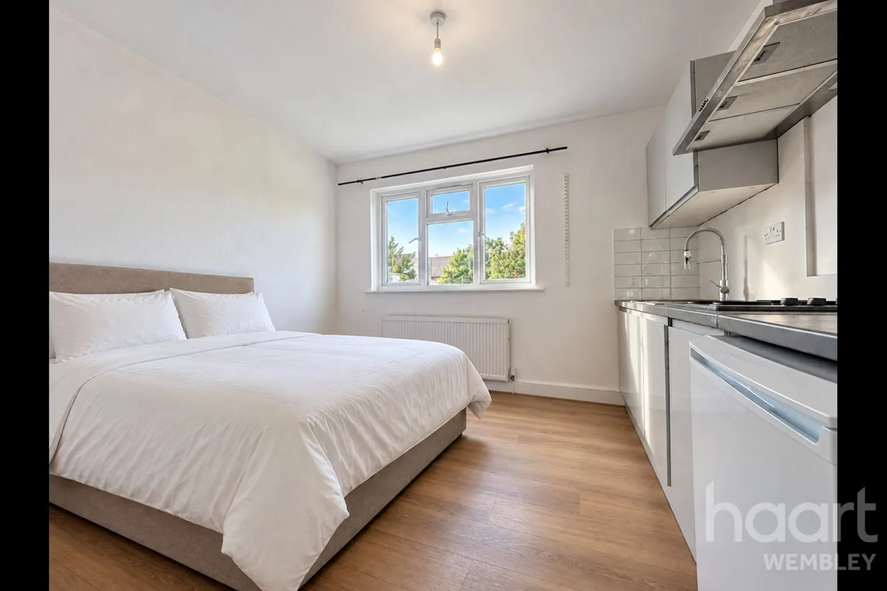 St Augustines Avenue, HA9, photo 2