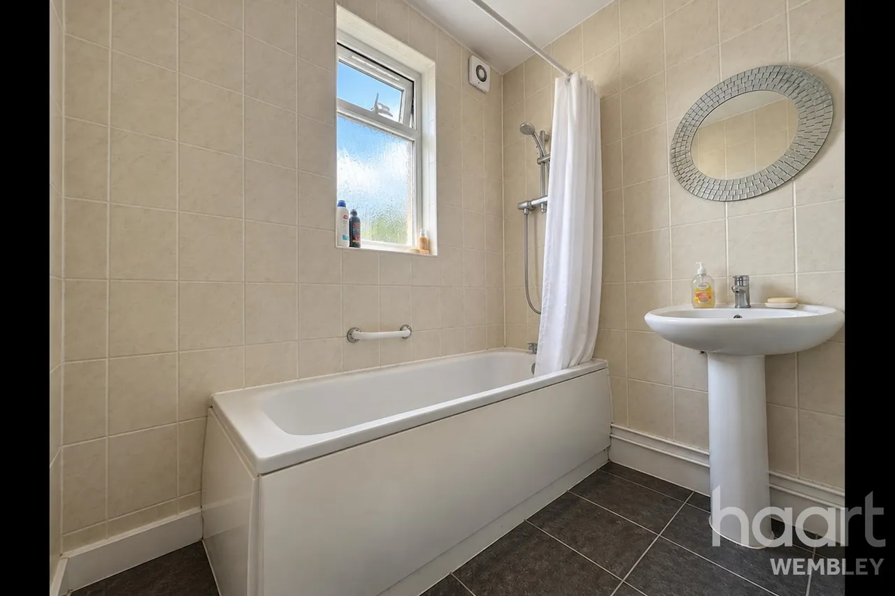 St Augustines Avenue, HA9, photo 4