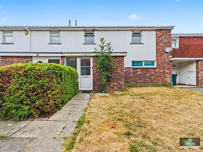 3 bed house for sale — Flamstead Heights, Broadfield