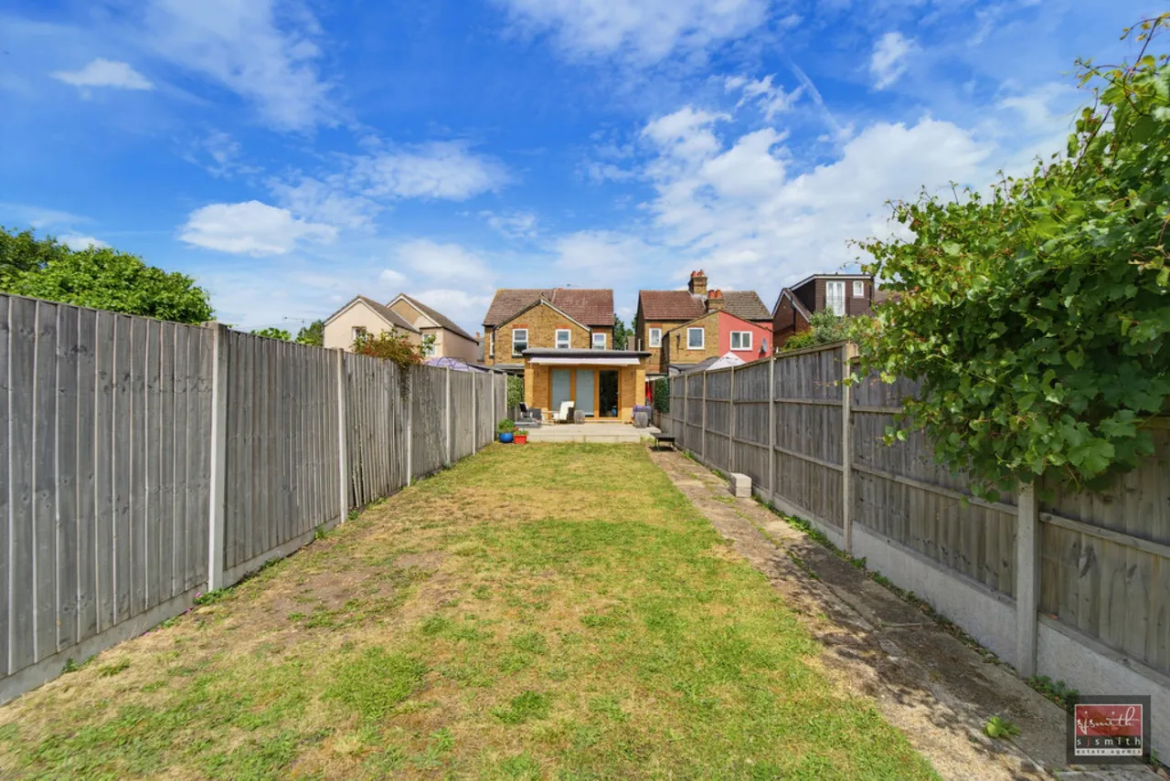 Glebe Road, Egham, TW20, photo 18