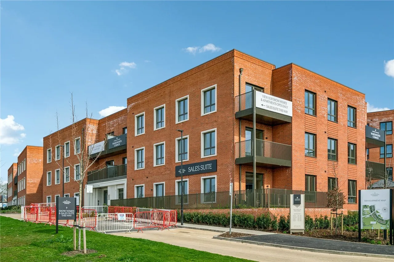 London Square, Bicknell Way, SW17, photo 7