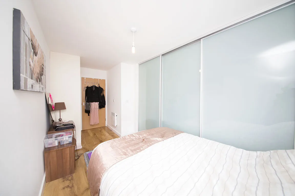 Park Lodge Avenue, West Drayton, photo 7