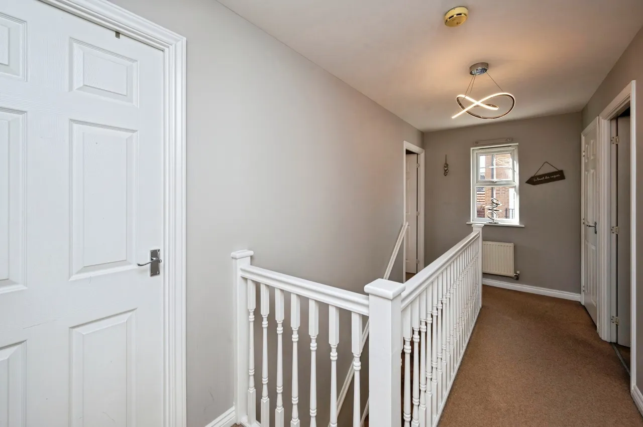 Sylvan Avenue, Kirkby-in-Ashfield, NG17, photo 7