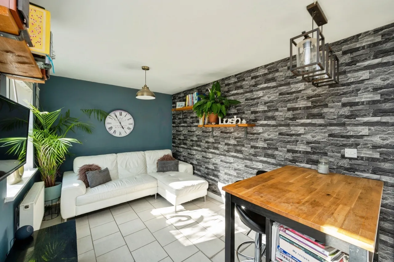 Sylvan Avenue, Kirkby-in-Ashfield, NG17, photo 4