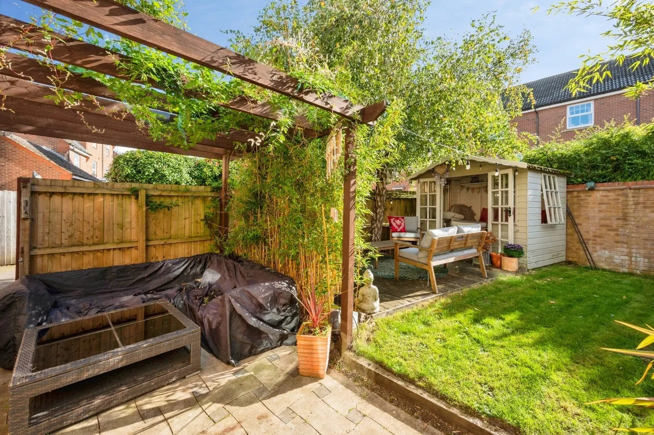 Sylvan Avenue, Kirkby-in-Ashfield, NG17, photo 21