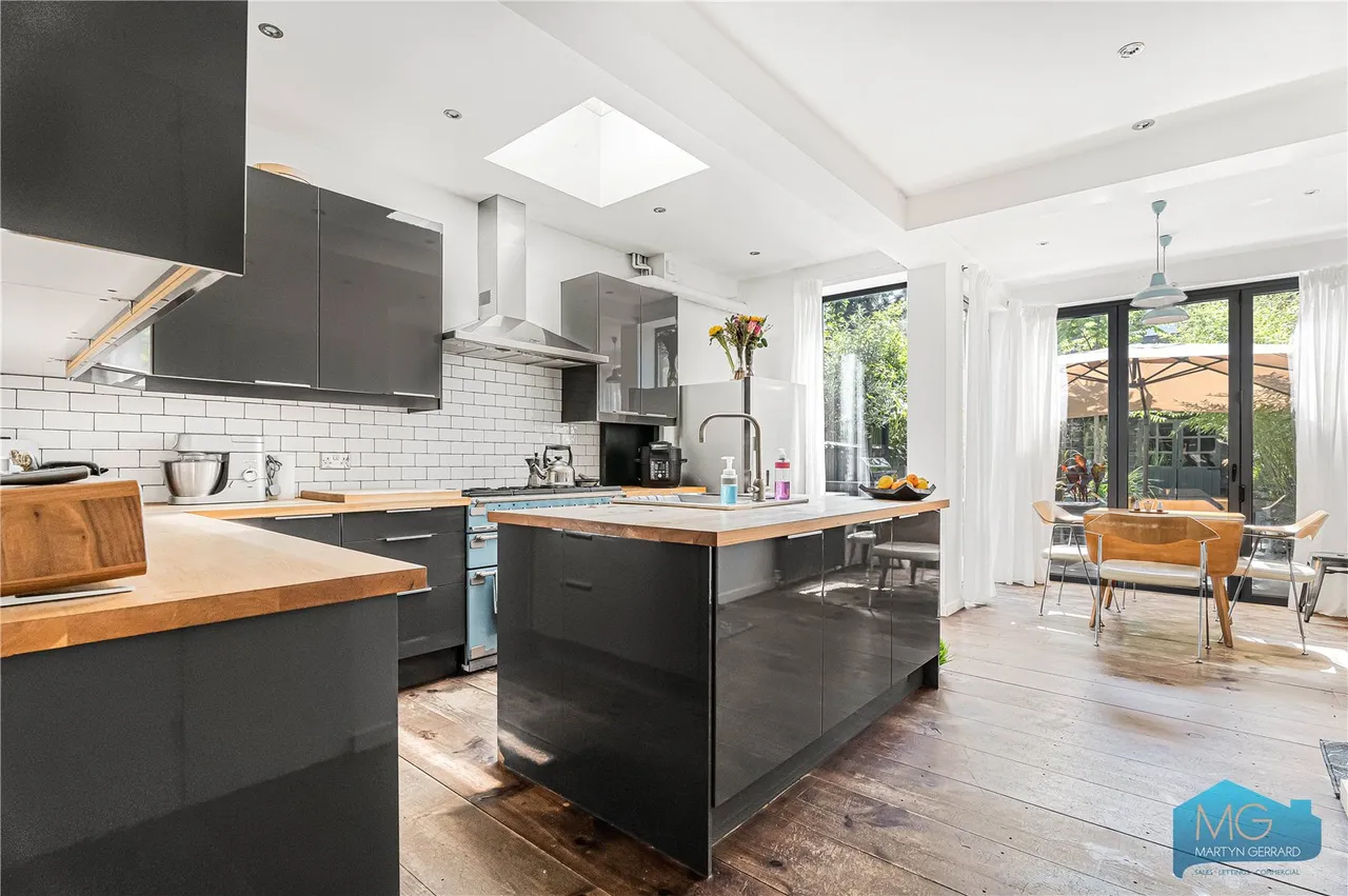 Inderwick Road, Crouch End, N8, photo 2