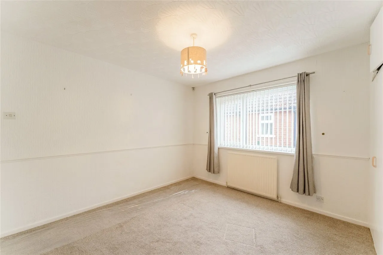Clayton Holt, South Kirkby, WF9, photo 13