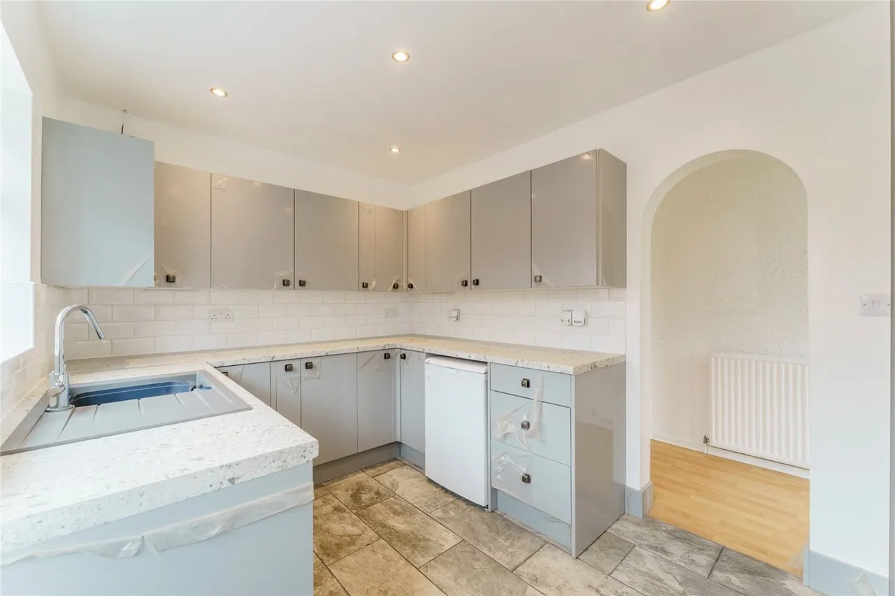 Clayton Holt, South Kirkby, WF9, photo 17