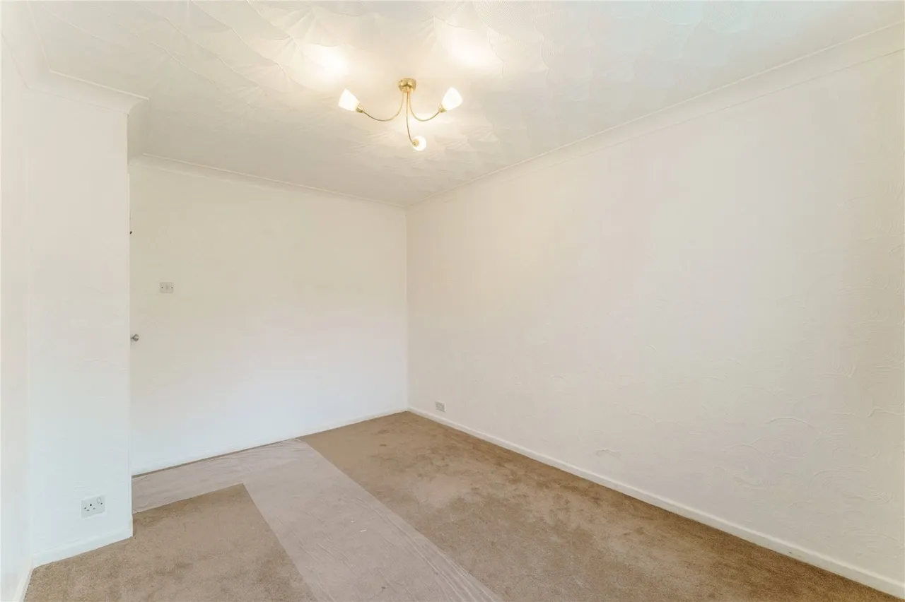 Clayton Holt, South Kirkby, WF9, photo 7