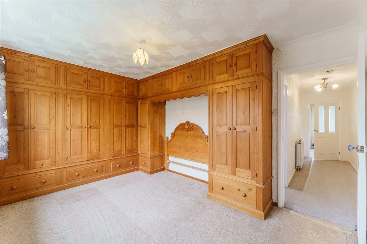 Clayton Holt, South Kirkby, WF9, photo 10
