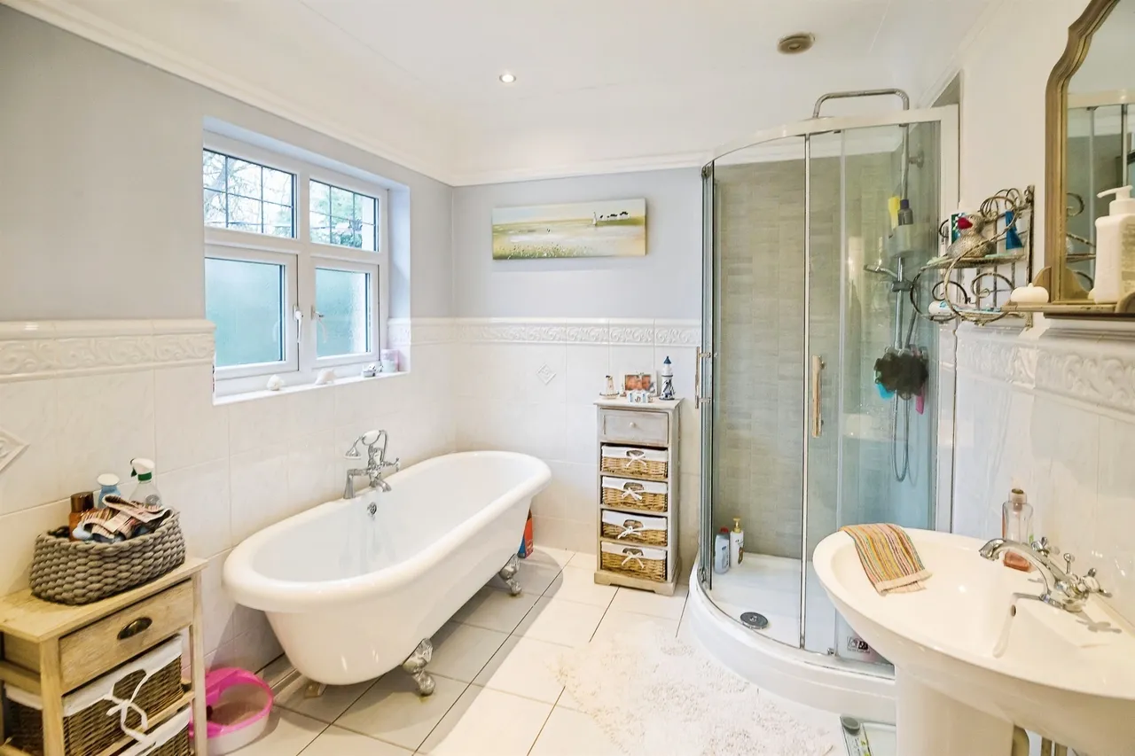 Beech Lane, Marford, LL12, photo 19