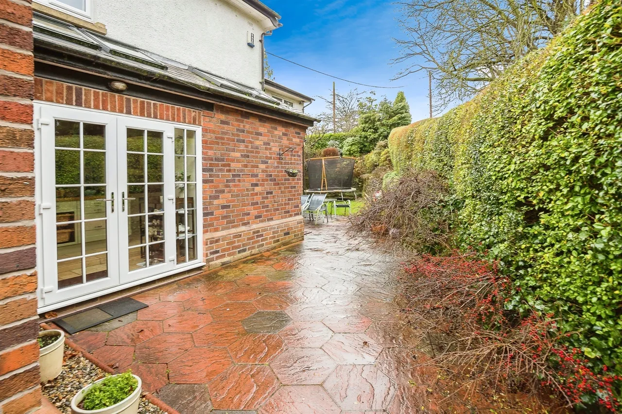 Beech Lane, Marford, LL12, photo 26