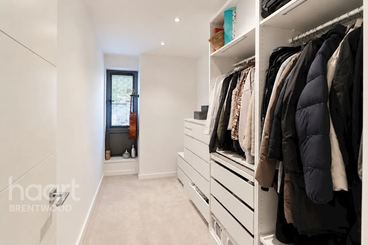 Hubert Road, Brentwood, CM14, photo 13
