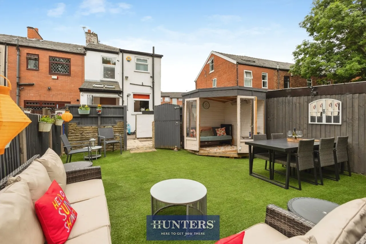 Cheetham Hill Road, Dukinfield, SK16, photo 27