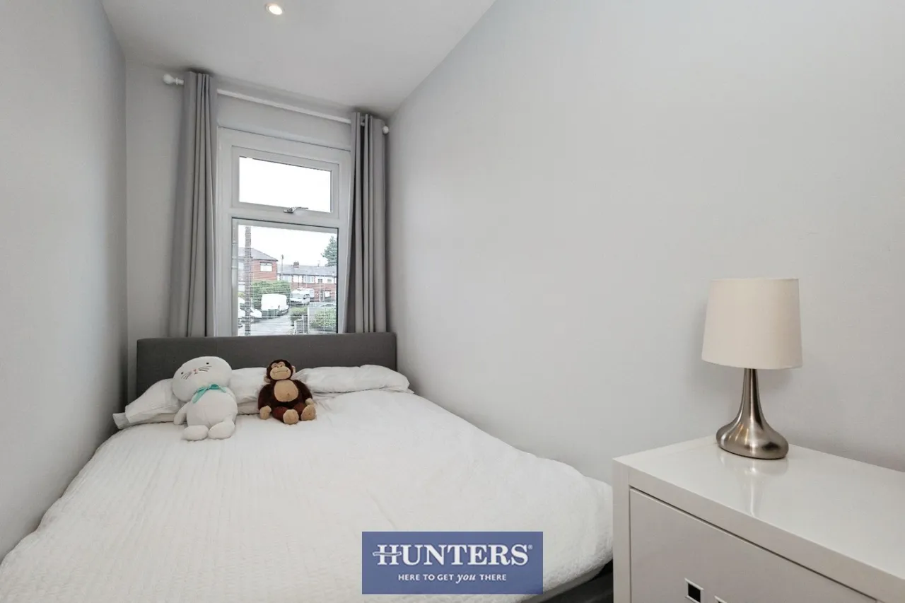 Cheetham Hill Road, Dukinfield, SK16, photo 25