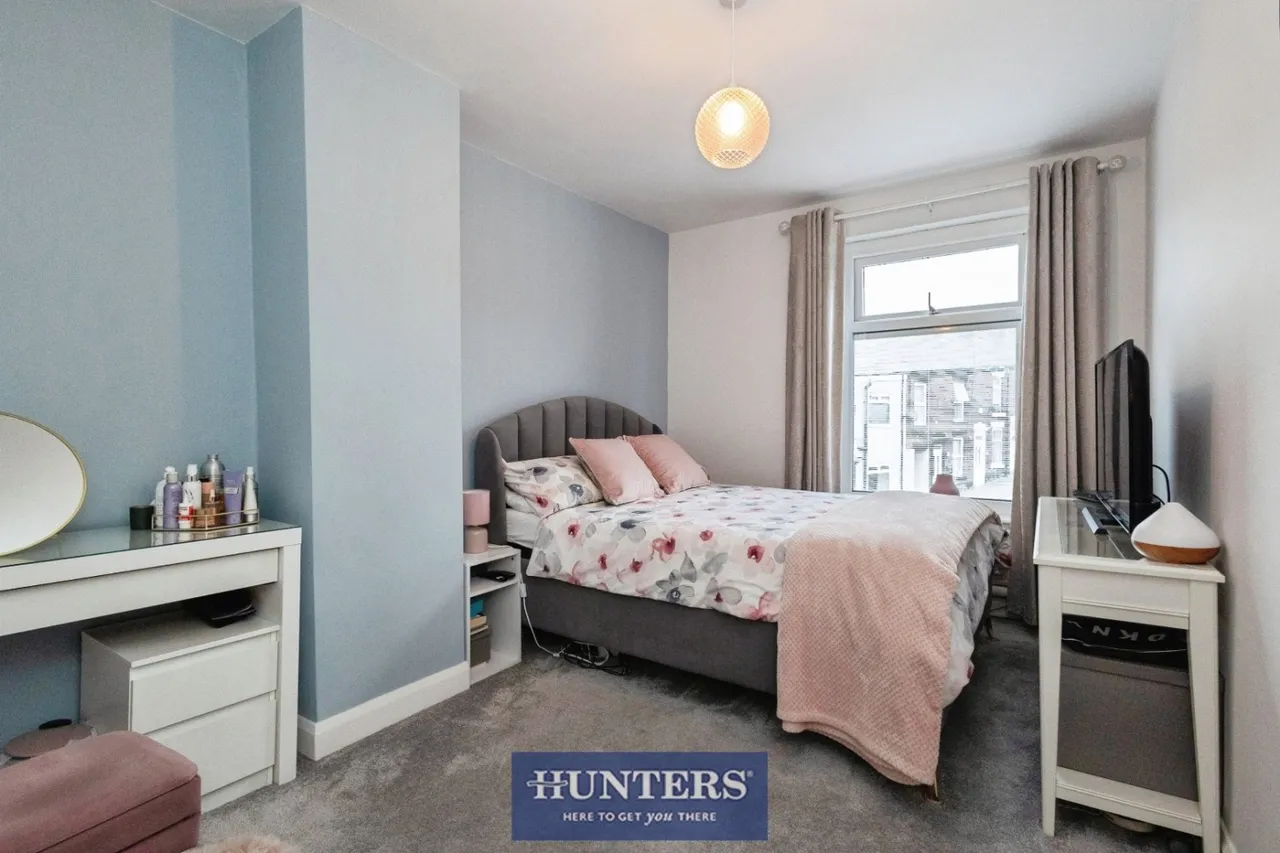Cheetham Hill Road, Dukinfield, SK16, photo 24