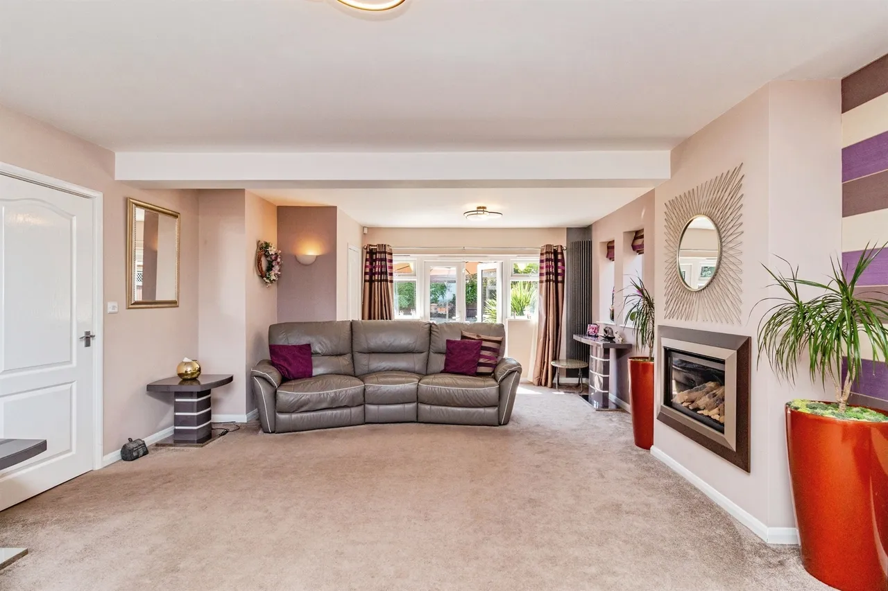 Lea Road, Hixon, ST18, photo 4